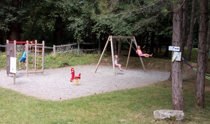 Camping Montagnou - Ariège Pyrénées