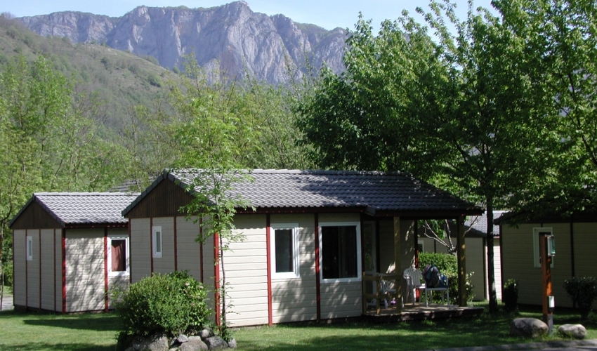 Le pas de lours-chalet azur-ete-pyrenees