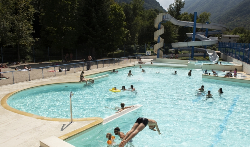 Le pas de lours-piscine-camping-ariege