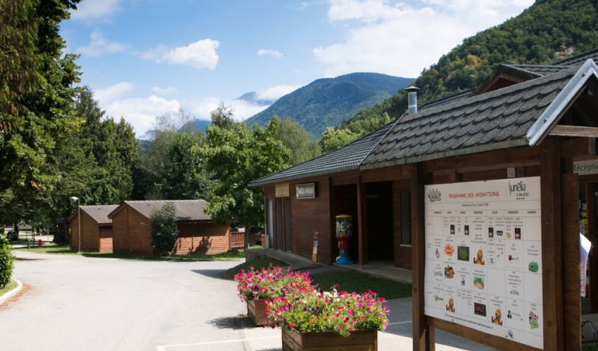 ucpa-camping-malazeou-ariege-pyrenees