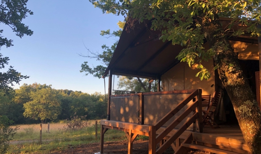 camping Ariege lodge coucher de soleil-credit_roc del _rey