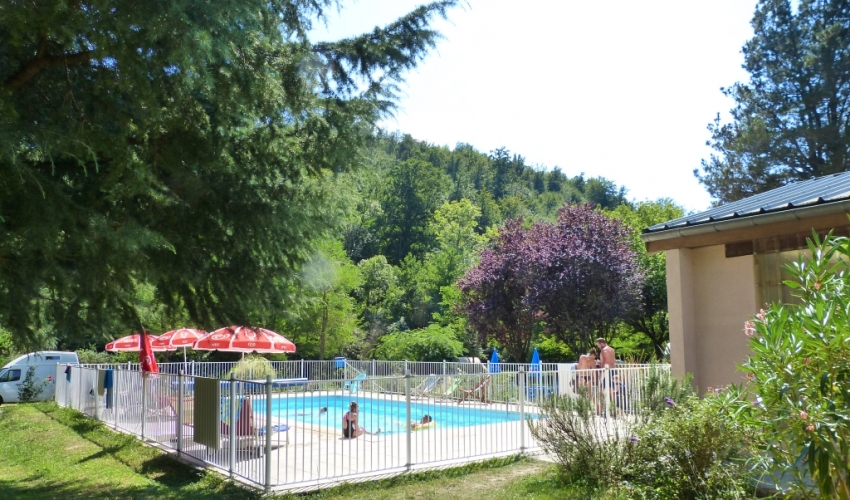 camping Piscine ariege pyrenees
